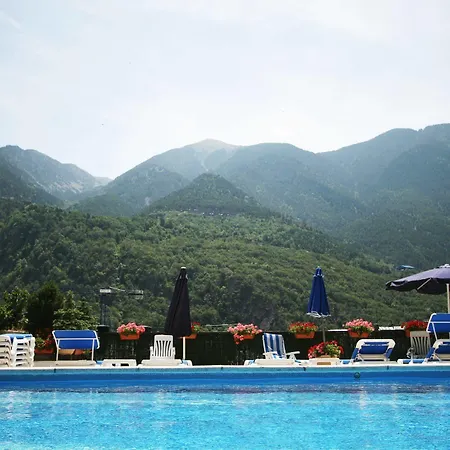 Hotel Pyrenees 